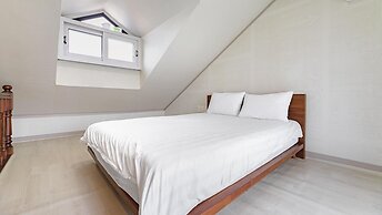 Jeju Stay Dalggum Pension