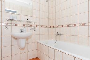 Apartments Malczewskiego 7 by Renters