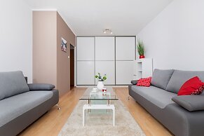 Apartments Malczewskiego 7 by Renters