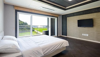Yeosu Sora Noeul Pension