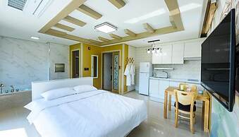 Yeosu Sora Noeul Pension