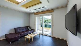 Yeosu Sora Noeul Pension