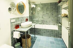 Chalet Antoine serviced apartments by Mirabeau