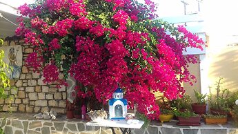 Ricos Two bedroom House - Naoussa Paros