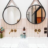 LOLA Boutique Hôtel Bordeaux Centre