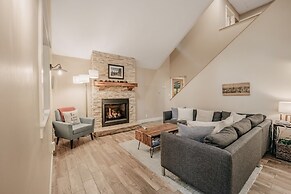 69sl - Upscale - Hot Tub - Wi-fi - Bbq - Sleeps 8 4 Bedroom Cabin by R