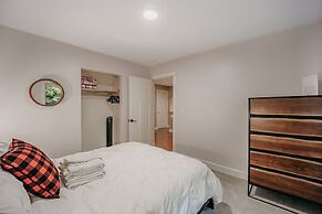 69sl - Upscale - Hot Tub - Wi-fi - Bbq - Sleeps 8 4 Bedroom Cabin by R