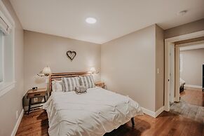 69sl - Upscale - Hot Tub - Wi-fi - Bbq - Sleeps 8 4 Bedroom Cabin by R