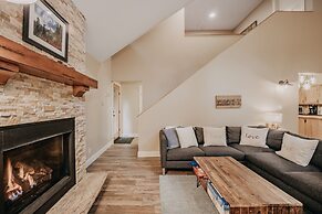 69sl - Upscale - Hot Tub - Wi-fi - Bbq - Sleeps 8 4 Bedroom Cabin by R