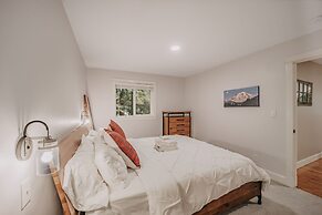 69sl - Upscale - Hot Tub - Wi-fi - Bbq - Sleeps 8 4 Bedroom Cabin by R