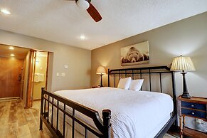 Large, Welcoming Condo With Incredible Views - WL406 by Redawning