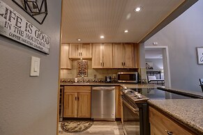 Large, Welcoming Condo With Incredible Views - WL406 by Redawning