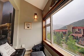 Large, Welcoming Condo With Incredible Views - WL406 by Redawning