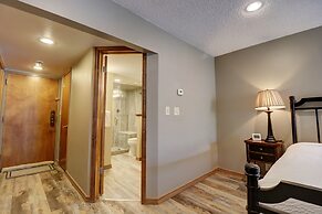 Large, Welcoming Condo With Incredible Views - WL406 by Redawning