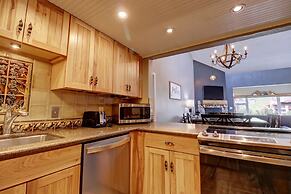 Large, Welcoming Condo With Incredible Views - WL406 by Redawning