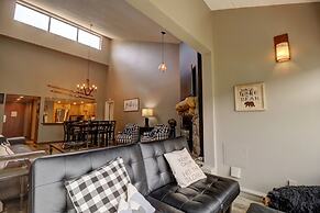 Large, Welcoming Condo With Incredible Views - WL406 by Redawning