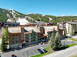 Large, Welcoming Condo With Incredible Views - WL406 by Redawning