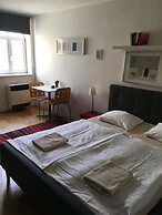Cosy Studio Apartment Near Florenc in Prague