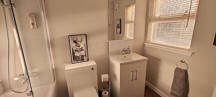 Ben Lomond Cottage - Loch Lomond and Arrochar Alps