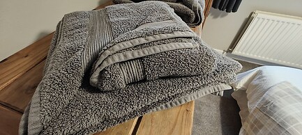 Ben Lomond Cottage - Loch Lomond and Arrochar Alps