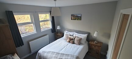 Ben Lomond Cottage - Loch Lomond and Arrochar Alps