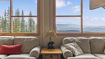 Coyote Creek - Large Ski In/Ski Out Chalet with Amazing Views & Privat
