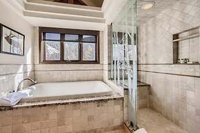 1-10 N. Fairway Drive