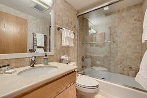 1-44 W Meadow Dr. 7 Meadow Vail Place