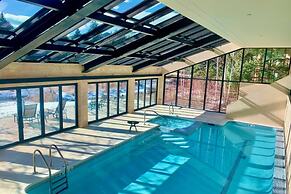 1-44 W Meadow Dr. 7 Meadow Vail Place