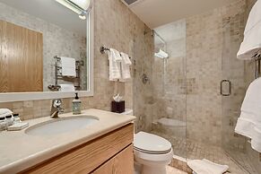 1-44 W Meadow Dr. 7 Meadow Vail Place