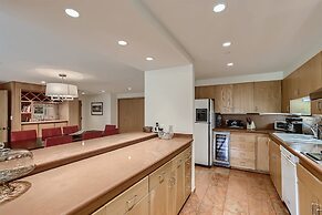 1-44 W Meadow Dr. 7 Meadow Vail Place