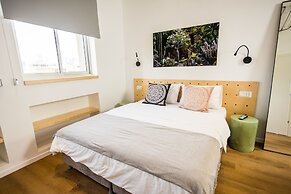 Domus Metro Hotel