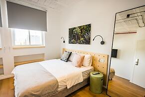 Domus Metro Hotel