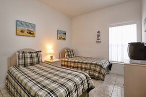 Esprit-3 Bedrooms House w/pool-4100ES 3 Home by RedAwning