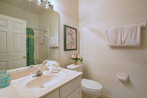 Esprit-3 Bedrooms House w/pool-4100ES 3 Home by RedAwning