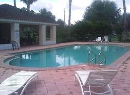 Esprit-3 Bedrooms House w/pool-4100ES 3 Home by RedAwning