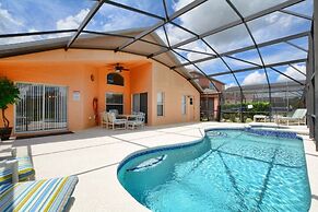 Emerald 4 bedrooms with Pool - 2201Em 4 Home by RedAwning