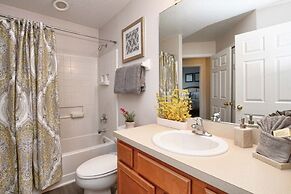 Emerald 4 bedrooms with Pool - 2201Em 4 Home by RedAwning