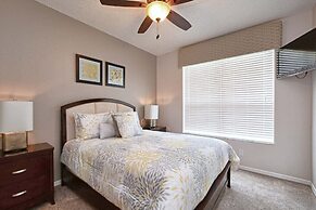 Emerald 4 bedrooms with Pool - 2201Em 4 Home by RedAwning