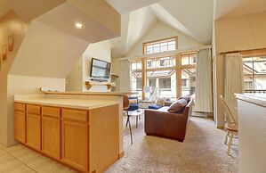 Pet Friendly, Slope-side, Spacious Town Home - ER21 by Redawning