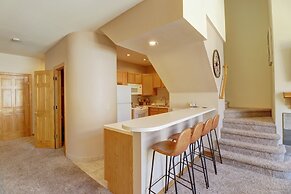 Pet Friendly, Slope-side, Spacious Town Home - ER21 by Redawning