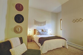 Pet Friendly, Slope-side, Spacious Town Home - ER21 by Redawning