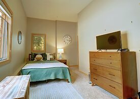 Pet Friendly, Slope-side, Spacious Town Home - ER21 by Redawning