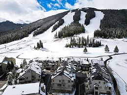 Pet Friendly, Slope-side, Spacious Town Home - ER21 by Redawning