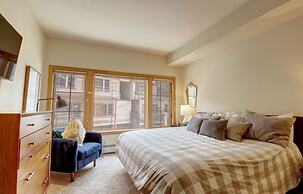 Pet Friendly, Slope-side, Spacious Town Home - ER21 by Redawning