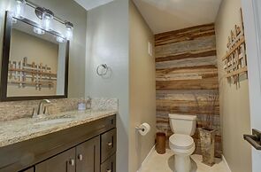 Newly Renovated, Slope-Side Walk-In Walk-Out, Top Floor, Views of Ten 