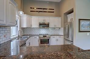 Newly Renovated, Slope-Side Walk-In Walk-Out, Top Floor, Views of Ten 