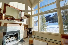 Spacious Slope-side Ski-In Ski-Out Town Home, Private Garage - ER12 by