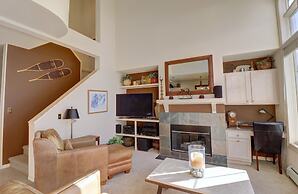 Spacious Slope-side Ski-In Ski-Out Town Home, Private Garage - ER12 by