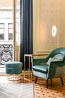 Sapphire House Antwerp, Autograph Collection